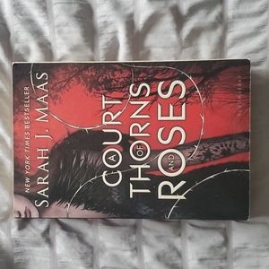 A Court of Thorns and Roses
